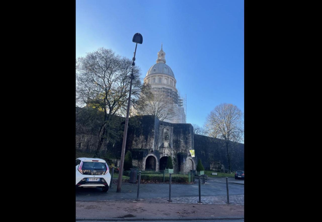 Le Henry Au Coeur De La Vieille Ville Boulogne-sur-Mer Exterior photo